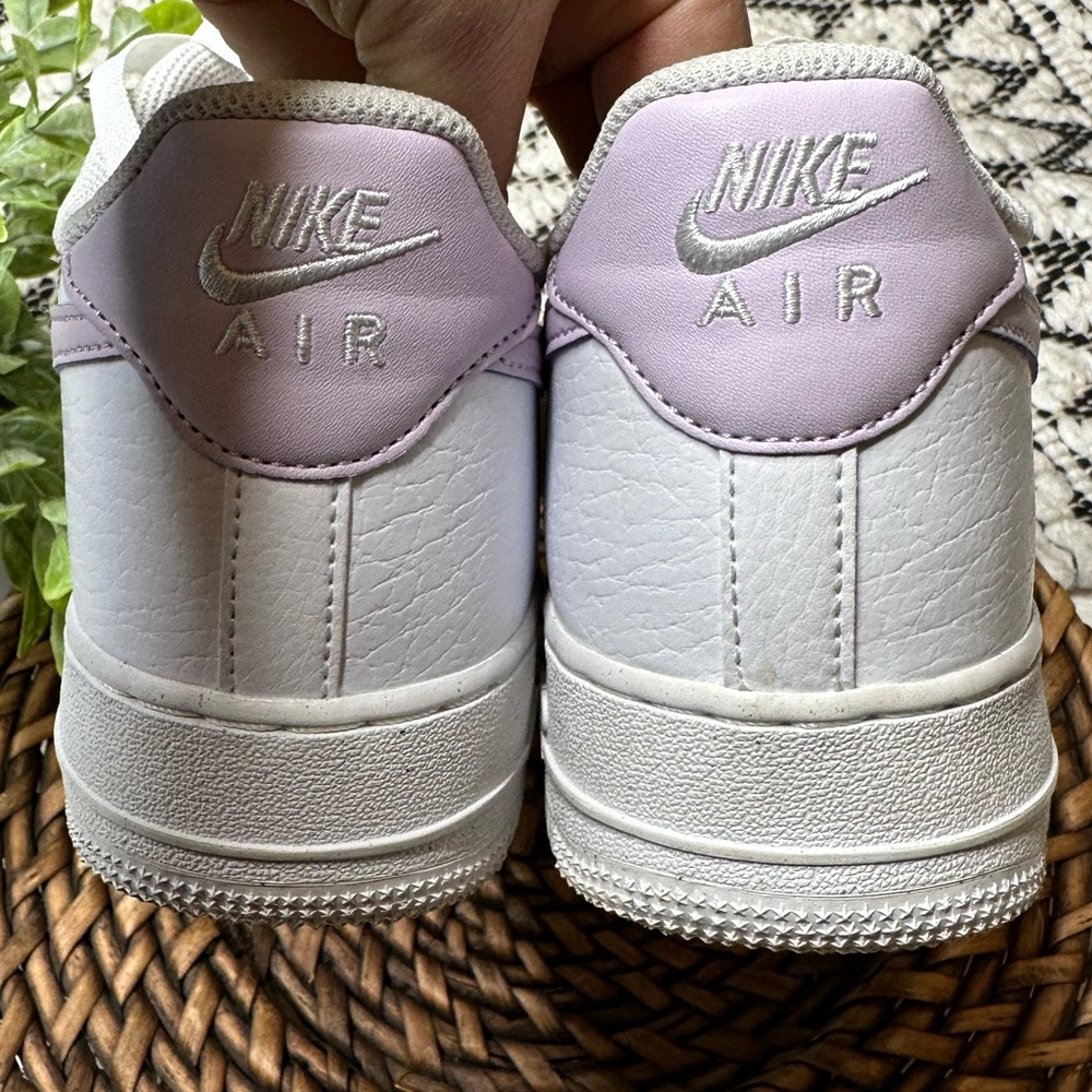 NIKE Lavender Air Force 1 - Picture 4 of 10